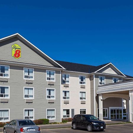 Super 8 By Wyndham Midland Hotel Exterior foto